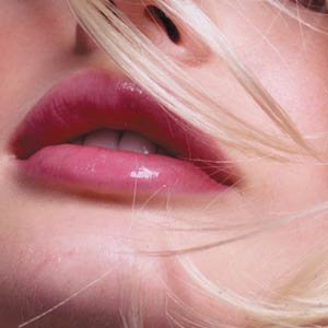 ss_blonde_lips4.jpg, 11 KB